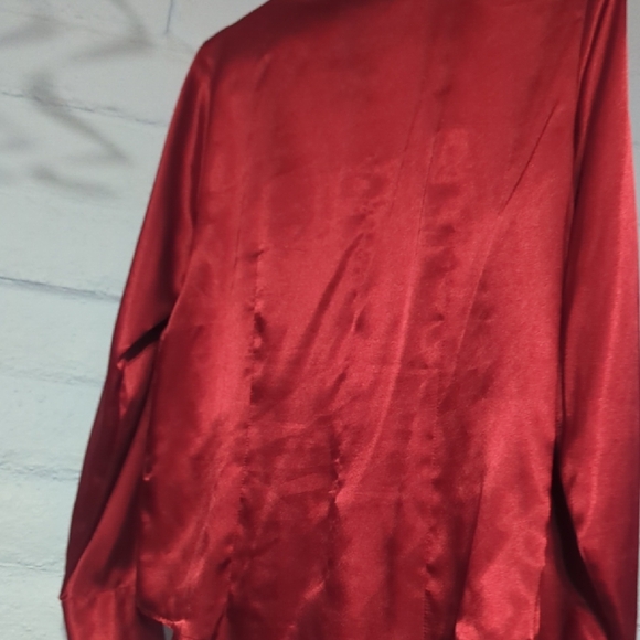Covington Shiny Red Blouse - Picture 4 of 4